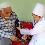 Фарғонада “Кексалар ҳафталиги”: Нуронийлар саломатлиги эътибор марказида