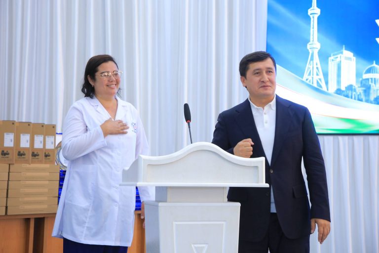Вазир ўринбосари фарғоналик IT-ҳамширалар билан очиқ мулоқот қилди